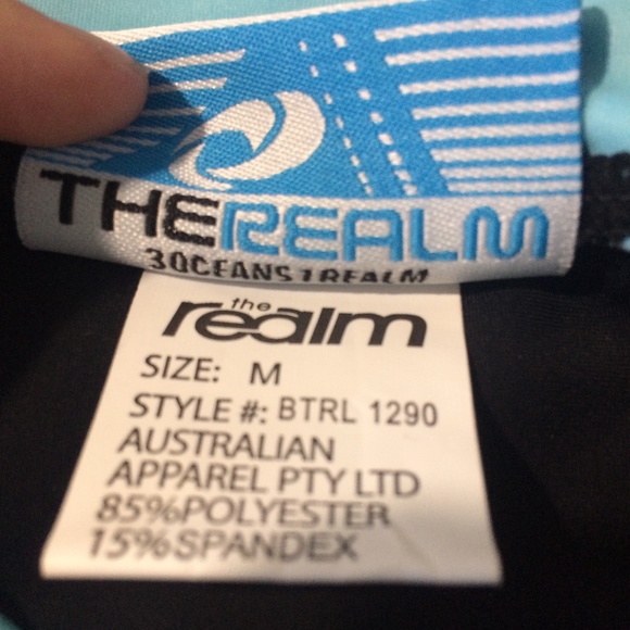 The Realm Black Rash Guard - Picture 6 of 8